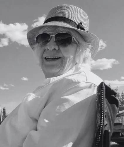 Thelma Aasland